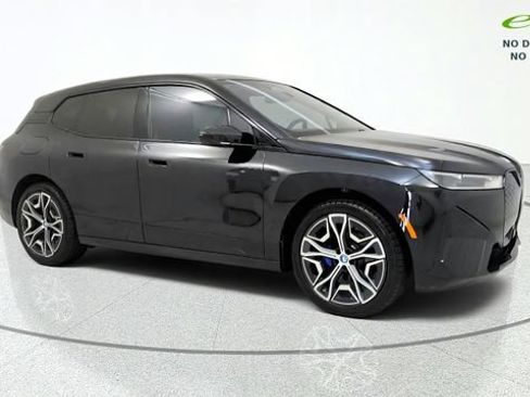 Used 2024 BMW iX xDrive50 w/ Sport Package AWD/4WD image 1