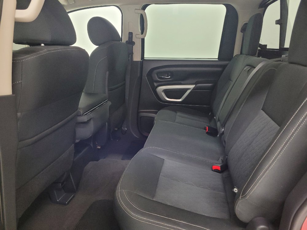 Used 2018 Nissan Titan SV RWD image 18