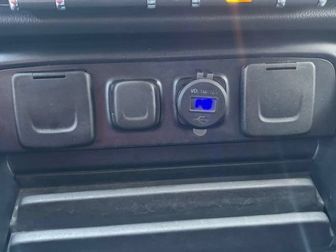 Used 2017 Chevrolet Silverado 1500 LT w/ Midnight Edition AWD/4WD image 35