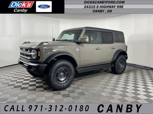 New 2025 Ford Bronco Outer Banks w/ Sasquatch Package image 1