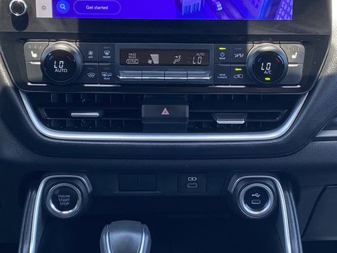 Certified 2025 Toyota Grand Highlander AWD image 15
