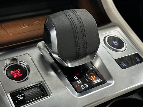 Used 2022 Jaguar F-PACE S image 24