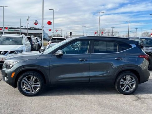 Certified 2023 Kia Seltos S image 7