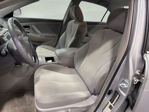 Used 2008 Toyota Camry FWD image 11