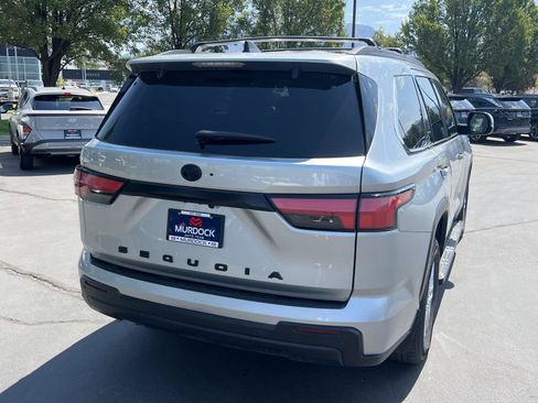 Used 2023 Toyota Sequoia SR5 AWD/4WD image 8