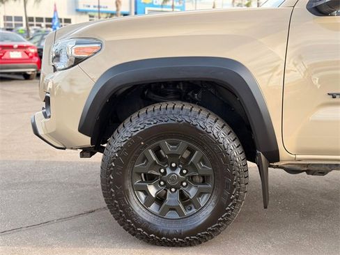 Used 2020 Toyota Tacoma TRD Off-Road image 22