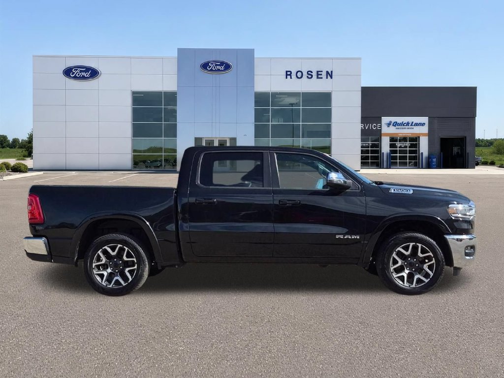 Used 2025 RAM 1500 Laramie AWD/4WD image 2