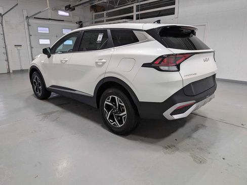 Certified 2023 Kia Sportage LX image 10