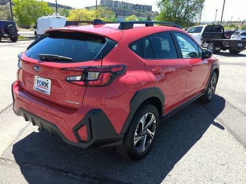 Used 2025 Subaru Crosstrek 2.0i Premium AWD/4WD image 3