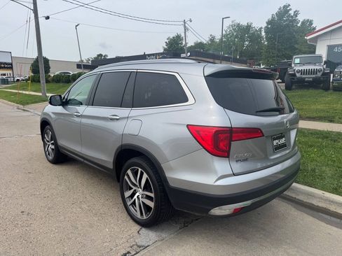 Used 2017 Honda Pilot Touring image 3