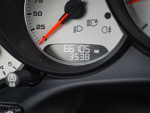 Used 2014 Porsche 911 Turbo S image 25