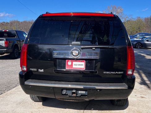 Used 2010 Cadillac Escalade 2WD image 5