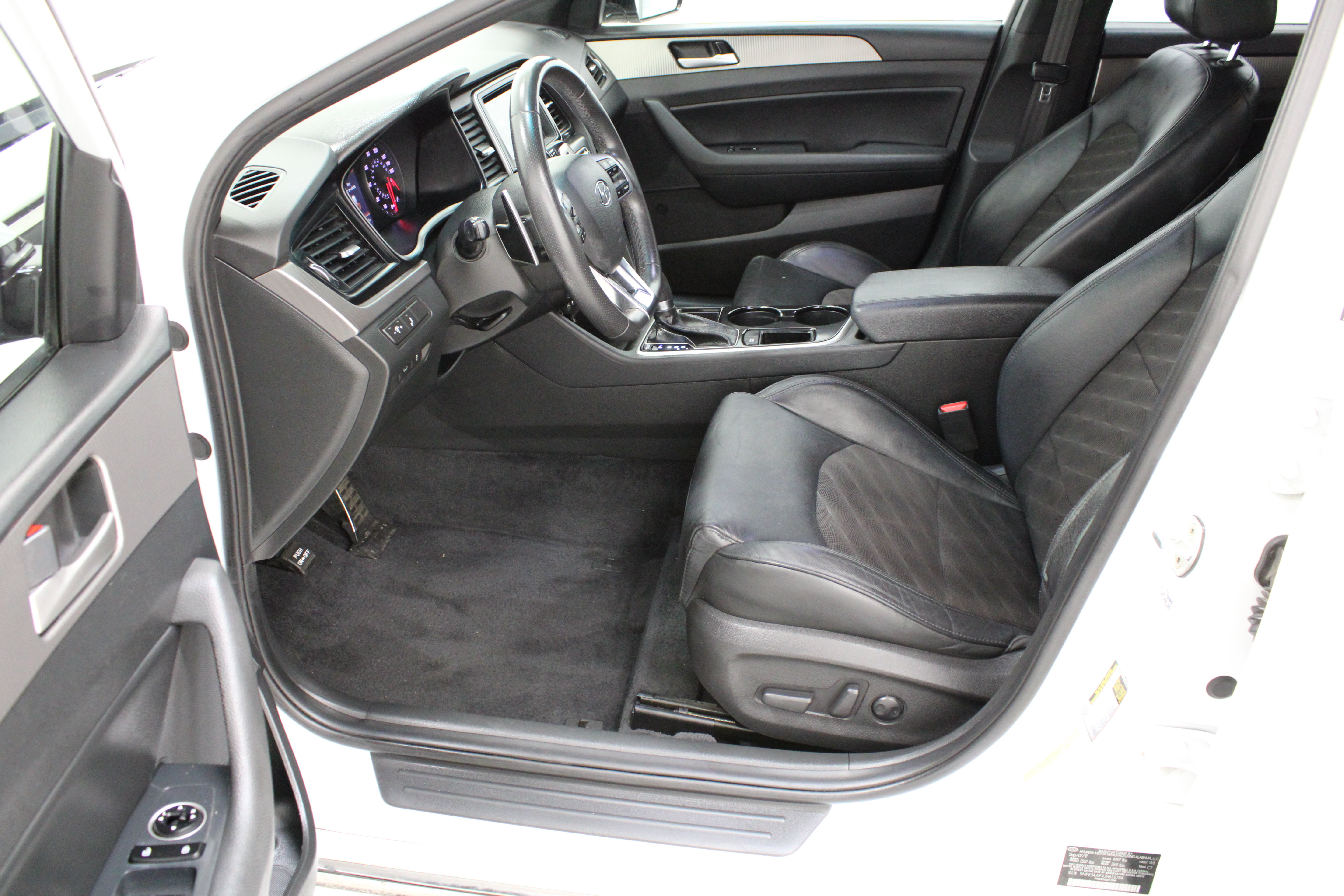 Used 2018 Hyundai Sonata Sport FWD image 14