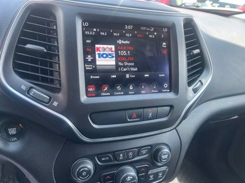 Used 2022 Jeep Cherokee Trailhawk w/ Sound & Nav Group AWD/4WD image 8