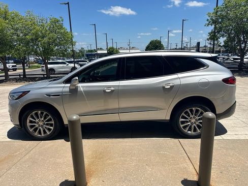 Used 2019 Buick Enclave Premium AWD/4WD image 1