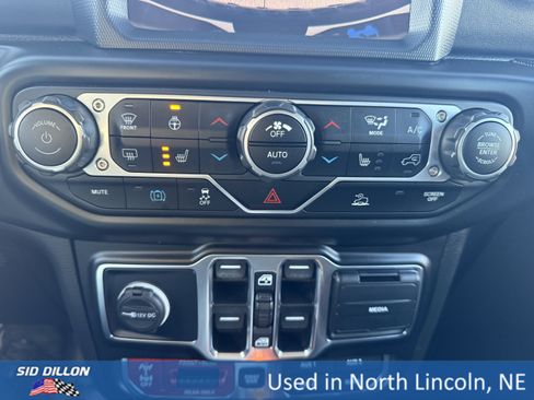 Used 2021 Jeep Wrangler Unlimited Rubicon 4xe w/ Cold Weather Group image 16