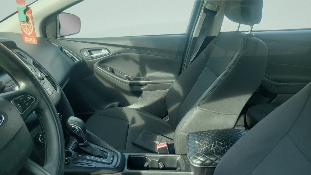 Used 2018 Ford Focus SE w/ Interior Protection Package FWD image 5