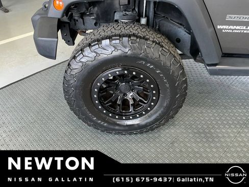 Used 2017 Jeep Wrangler Unlimited Sport w/ Quick Order Package 24S AWD/4WD image 54