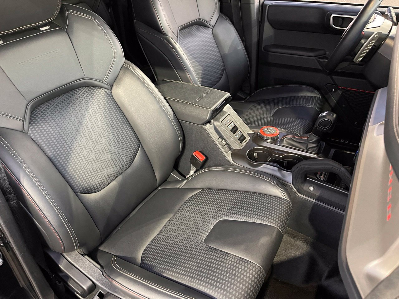 Used 2024 Ford Bronco Raptor AWD/4WD image 11