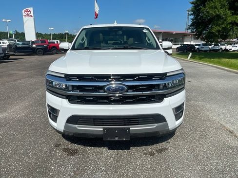 Used 2022 Ford Expedition Limited RWD image 2