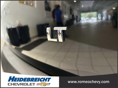 Certified 2023 Chevrolet Traverse LT w/ LT Premium Package AWD/4WD image 39