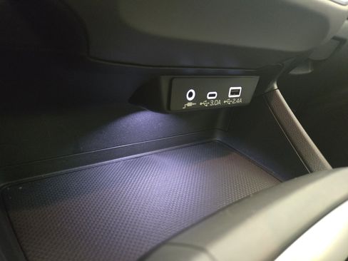 Used 2024 Subaru Crosstrek 2.0i Premium image 26