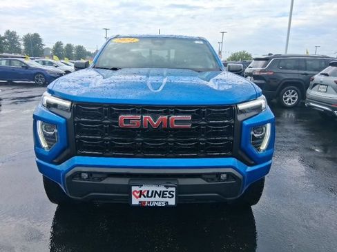 Used 2024 GMC Canyon Elevation w/ Elevation Premium Package AWD/4WD image 13