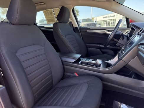 Used 2020 Ford Fusion SE image 42