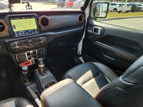 Used 2021 Jeep Gladiator Mojave image 14