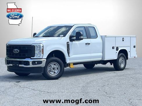 New 2026 Ford F250 XL w/ XL Chrome Package AWD/4WD image 1