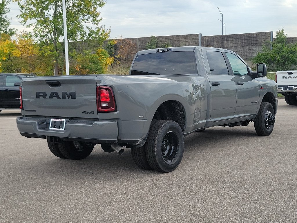 New 2027 RAM 3500 Big Horn AWD/4WD image 5