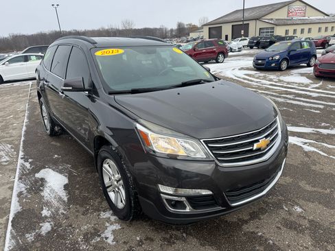 Used 2014 Chevrolet Traverse LT image 3
