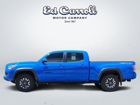 Used 2020 Toyota Tacoma TRD Off-Road w/ TRD Premium Off Road Package AWD/4WD image 4