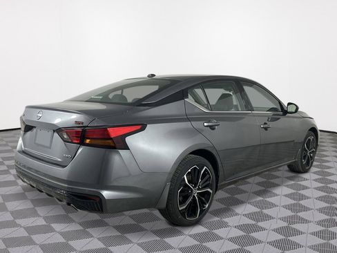 New 2025 Nissan Altima 2.5 SR image 3