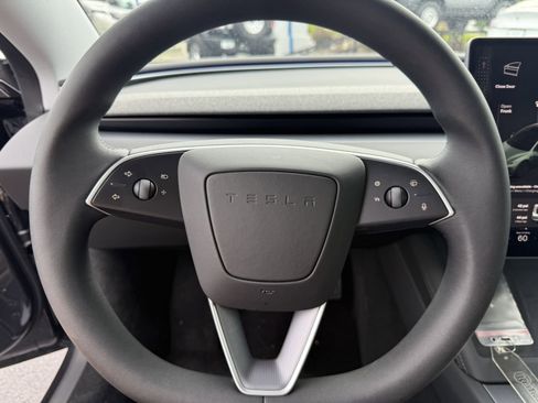Used 2025 Tesla Model 3 Long Range RWD image 29