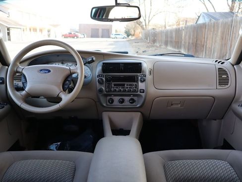 Used 2003 Ford Explorer Sport Trac XLS image 16