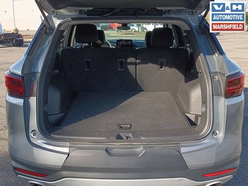 Used 2025 Chevrolet Blazer LT AWD/4WD image 23