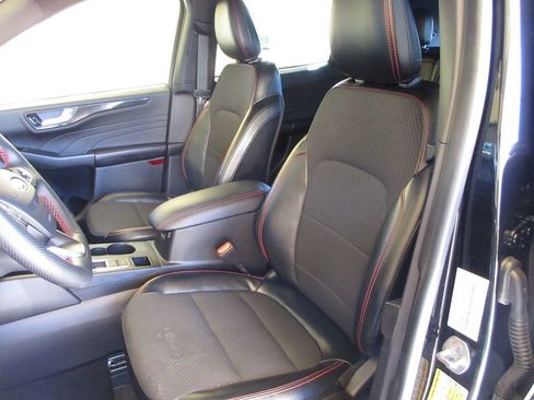 Certified 2023 Ford Escape ST-Line w/ Tech Pack #1 FWD image 12
