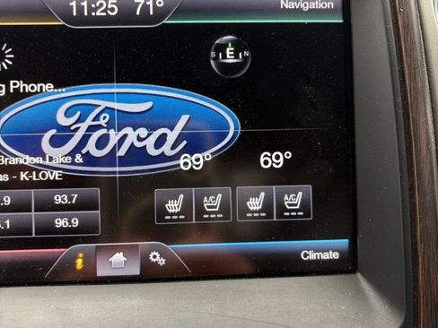 Used 2014 Ford F150 Lariat w/ Equipment Group 502A Luxury AWD/4WD image 14