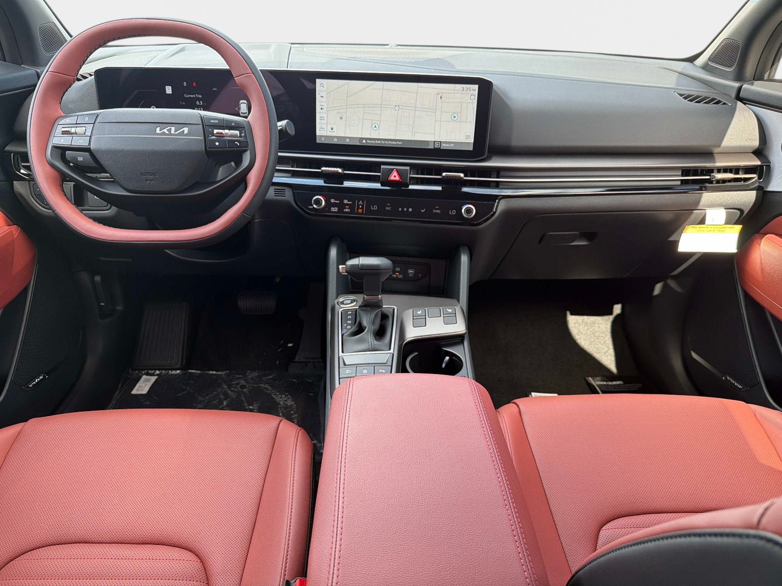 New 2026 Kia Sportage SX FWD image 12