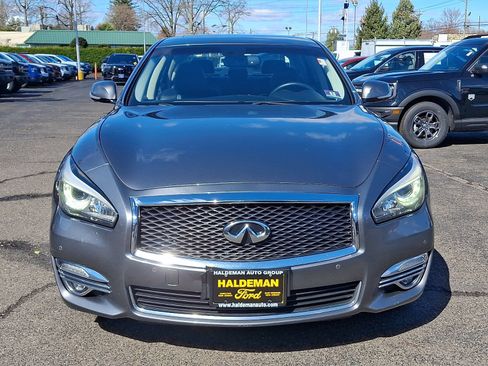 Used 2017 INFINITI Q70 L 3.7 AWD/4WD image 2