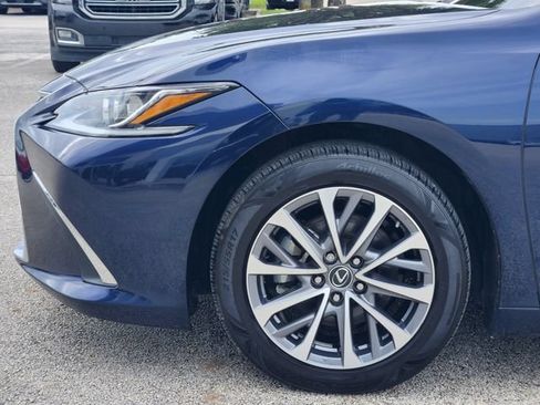 Used 2022 Lexus ES 350 w/ Accessory Package 2 FWD image 5