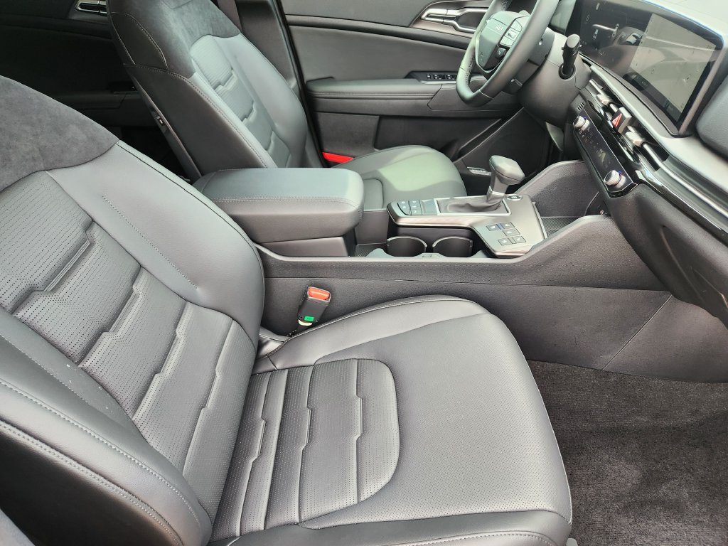 New 2026 Kia Sportage SX AWD/4WD image 13