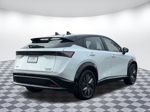 Used 2023 Nissan Ariya image 7