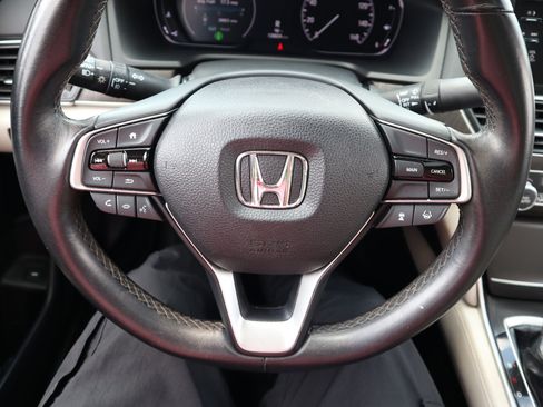 Used 2018 Honda Accord EX-L image 40