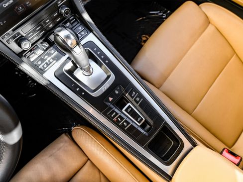 Used 2017 Porsche 718 Boxster image 19