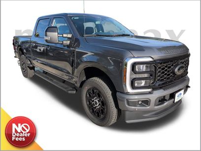 New 2026 Ford F350 Lariat w/ Black Appearance Package