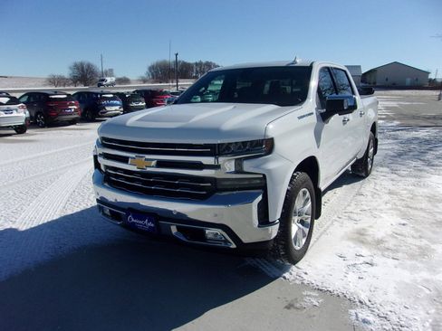 Used 2019 Chevrolet Silverado 1500 LTZ w/ LTZ Premium Package image 5