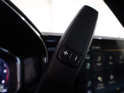 Used 2024 Chevrolet Silverado 3500 High Country w/ High Country Premium Package image 21