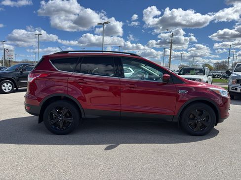 Used 2016 Ford Escape SE w/ Equipment Group 201A AWD/4WD image 4